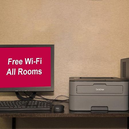 Red Roof Inn Harrisonburg - University Area Екстериор снимка