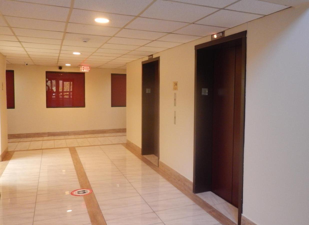 Red Roof Inn Harrisonburg - University Area Екстериор снимка