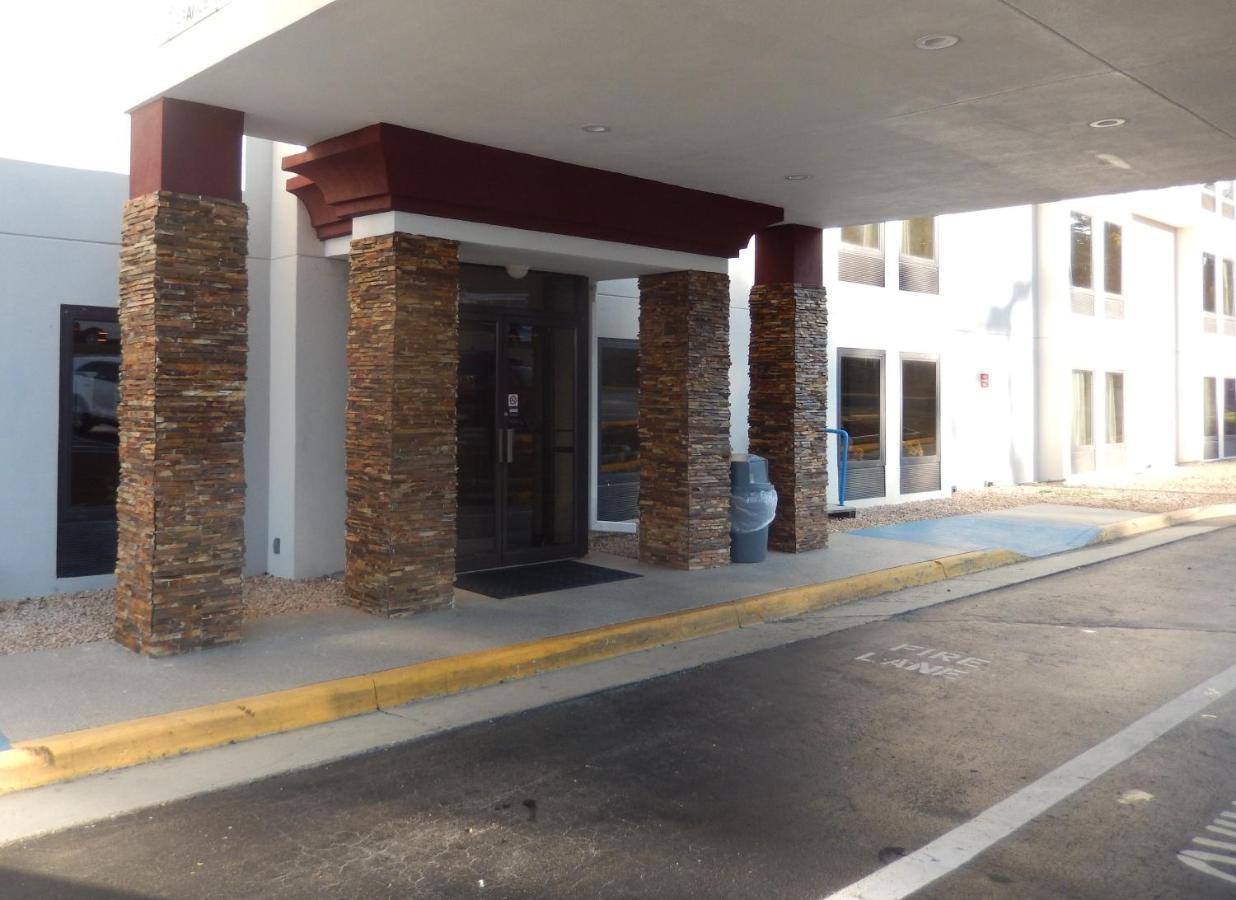 Red Roof Inn Harrisonburg - University Area Екстериор снимка
